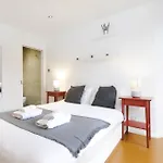 Beautiful 2 Bed 2 Bath - Notting Hill